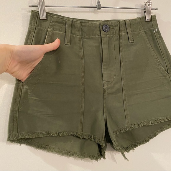 Citizens Of Humanity Meghan Surplus Combat Green Cargo Shorts - Picture 7 of 15